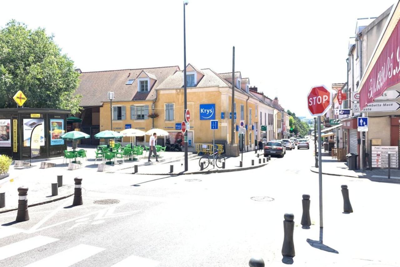 M11 Le Vieux Massyrer600Morly20 Minnetflixneuf Massy  Exterior photo